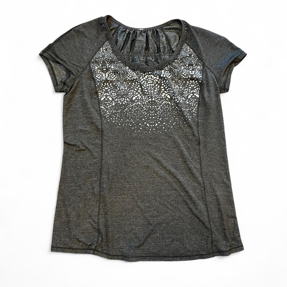 Lululemon Run Wild Reflective Short sleeve Tech Tee 10 EUC - Picture 3 of 8